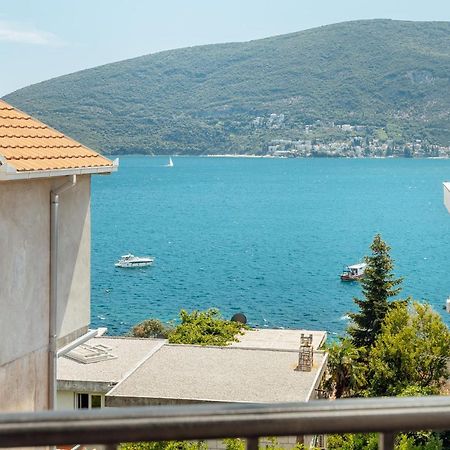 Boka Apartment 6 Herceg Novi Exteriör bild