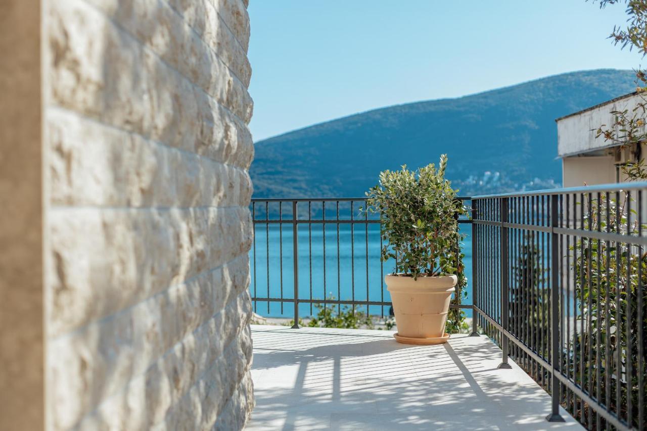 Boka Apartment 6 Herceg Novi Exteriör bild