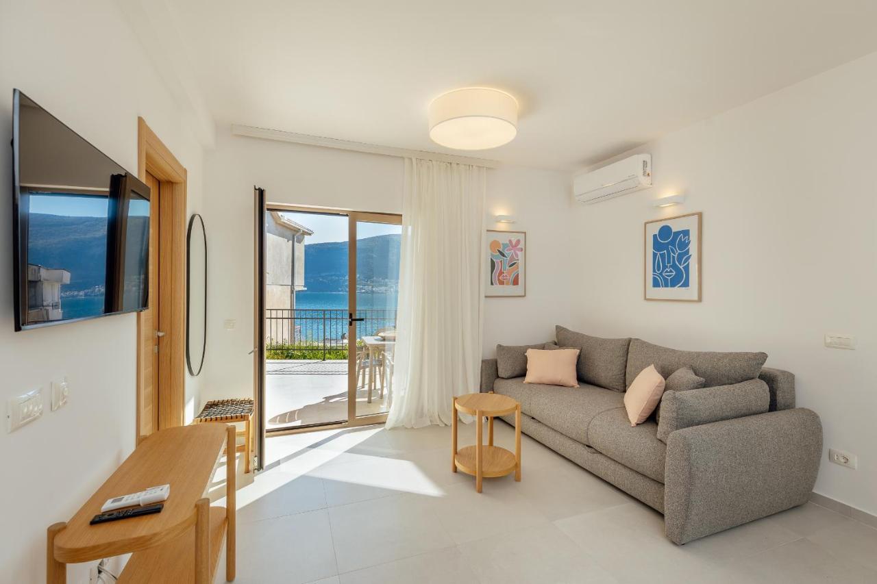 Boka Apartment 6 Herceg Novi Exteriör bild