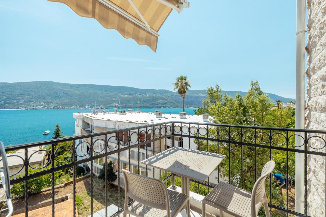 Boka Apartment 6 Herceg Novi Exteriör bild