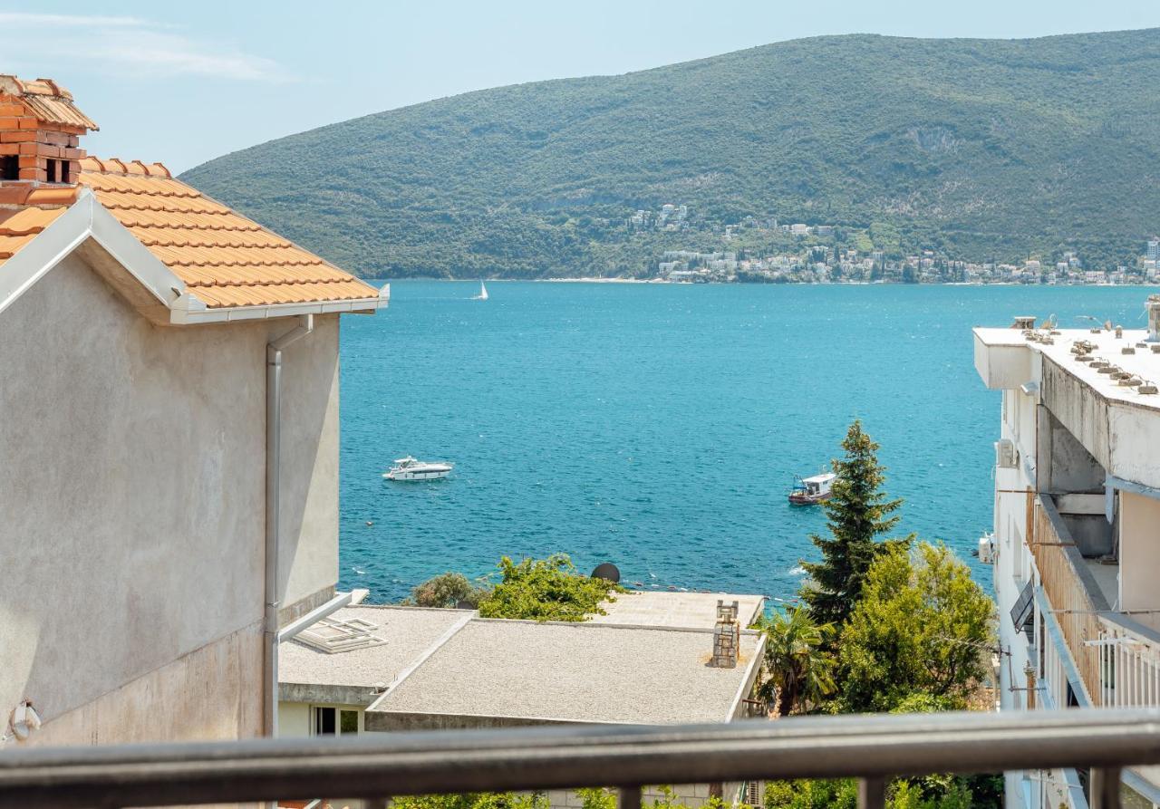 Boka Apartment 6 Herceg Novi Exteriör bild