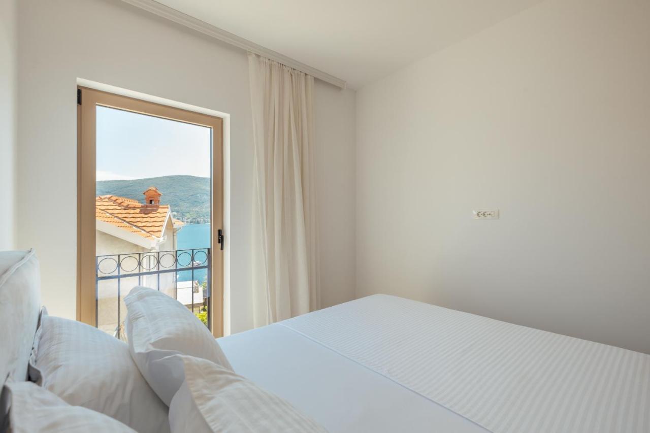 Boka Apartment 6 Herceg Novi Exteriör bild